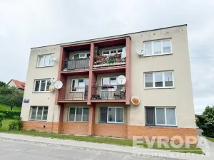 Pronájem bytu 1+kk, Želechovice nad Dřevnicí, Družstevníků, 39 m2