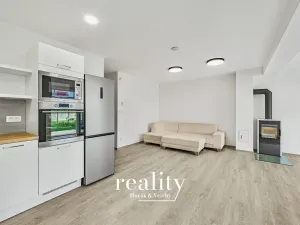 Pronájem bytu 2+kk, Jihlava, Na Nivách, 58 m2