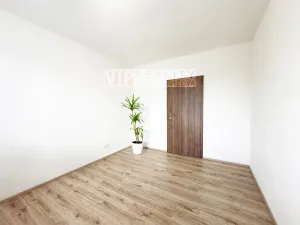 Prodej bytu 2+kk, Rosice, Slunečná, 66 m2