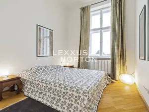 Pronájem bytu 3+1, Praha - Nové Město, Odborů, 80 m2