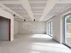 Prodej rodinného domu, Kamenice, 159 m2
