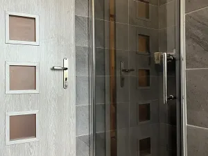 Pronájem bytu 1+kk, Kladno, Uhelná, 30 m2