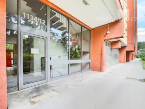 Prodej bytu 2+kk, Praha - Kobylisy, Famfulíkova, 43 m2