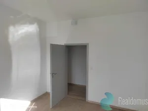 Pronájem bytu 4+kk, Trhové Sviny, Pekárenská, 86 m2