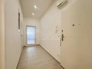 Pronájem bytu 2+kk, Praha - Nové Město, Žitná, 45 m2