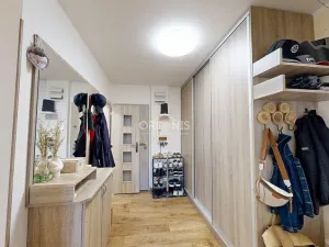 Prodej bytu 3+1, Chomutov, Čelakovského, 72 m2