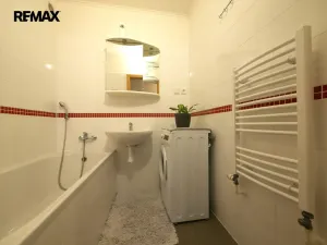 Pronájem bytu 1+1, Nupaky, U Školky, 50 m2