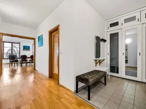 Pronájem bytu 3+1, Praha, Na hřebenech I, 112 m2