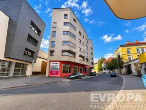 Pronájem bytu 3+kk, Liberec, Na Rybníčku, 92 m2