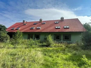 Dražba činžovního domu, Komorní Lhotka, 1000 m2