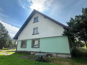 Dražba činžovního domu, Komorní Lhotka, 1000 m2
