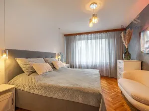 Prodej bytu 4+1, Mariánské Lázně, Na Třešňovce, 80 m2