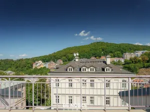 Prodej bytu 3+kk, Karlovy Vary, Zámecký vrch, 108 m2