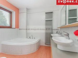 Prodej kanceláře, Hranice, Pod Bílým kamenem, 540 m2