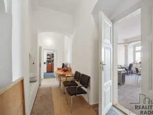 Pronájem kanceláře, Pardubice - Zelené Předměstí, třída Míru, 82 m2