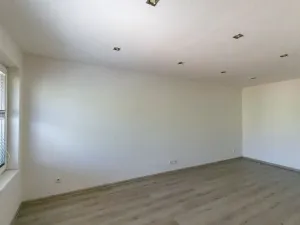 Dražba bytu 2+1, Břeclav, Kpt. Jaroše, 72 m2