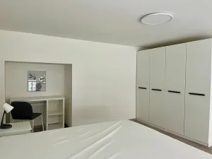 Pronájem bytu 2+kk, Praha - Vršovice, Kubánské náměstí, 43 m2