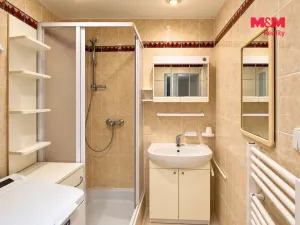 Pronájem bytu 2+1, Karlovy Vary - Drahovice, Gagarinova, 60 m2