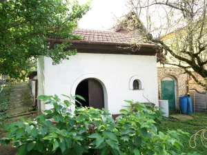 Prodej pozemku pro bydlení, Valtice - Úvaly, 2562 m2