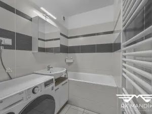 Prodej bytu 2+kk, Praha - Horní Měcholupy, Ravennská, 44 m2