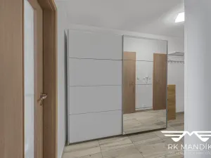 Prodej bytu 2+kk, Praha - Horní Měcholupy, Ravennská, 44 m2