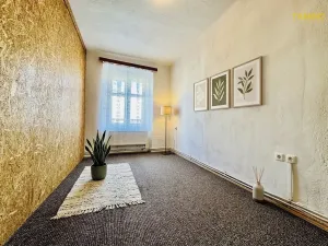 Pronájem bytu 2+kk, Studená, nám. Sv. J. Nepomuckého, 47 m2