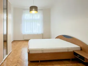Pronájem kanceláře, Praha - Vinohrady, Lucemburská, 85 m2
