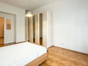 Pronájem kanceláře, Praha - Vinohrady, Lucemburská, 85 m2