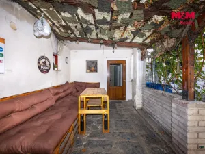 Prodej rodinného domu, Ústín, 242 m2