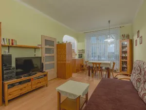 Prodej bytu 3+1, Praha - Bubeneč, U studánky, 82 m2