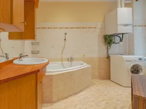 Prodej bytu 3+1, Praha - Bubeneč, U studánky, 82 m2