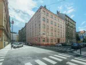 Prodej bytu 3+1, Praha - Bubeneč, U studánky, 82 m2