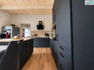 Prodej chaty, Vinary, 114 m2