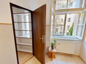 Prodej bytu 3+1, Praha - Holešovice, Janovského, 95 m2