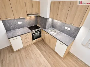 Pronájem obchodního prostoru, Neratovice, Kojetická, 39 m2