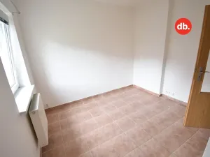 Pronájem bytu 2+1, Karlovy Vary, Modenská, 56 m2