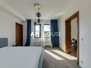 Pronájem bytu 2+kk, Praha - Karlín, Sokolova, 66 m2