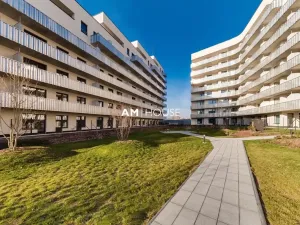 Pronájem bytu 2+kk, Praha - Strašnice, Zvěřinova, 61 m2
