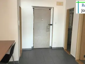 Pronájem bytu 2+kk, Liberec, Jeronýmova, 58 m2