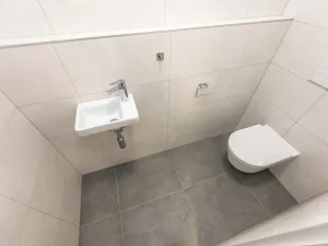 Pronájem bytu 2+kk, Praha - Karlín, Sokolova, 59 m2
