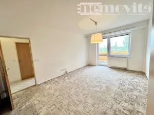 Pronájem bytu 2+kk, Hradec Králové, třída Edvarda Beneše, 48 m2