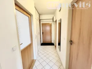 Pronájem bytu 2+kk, Hradec Králové, třída Edvarda Beneše, 48 m2