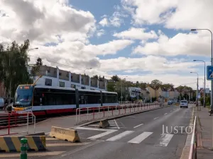 Pronájem bytu 2+kk, Praha - Řepy, Nevanova, 42 m2