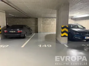 Prodej garážového stání, Praha - Vysočany, Čerpadlová, 16 m2