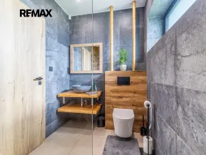 Prodej rodinného domu, Černuc, 180 m2