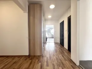 Pronájem bytu 3+1, Praha - Hlubočepy, Voskovcova, 75 m2