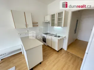 Pronájem bytu 2+kk, Praha - Smíchov, Moulíkova, 42 m2