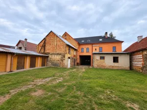 Prodej rodinného domu, Cebiv, 360 m2
