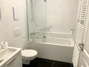 Pronájem bytu 1+kk, Jáchymov, třída Dukelských hrdinů, 32 m2