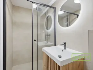 Prodej bytu 1+kk, Praha, Čestmírova, 24 m2